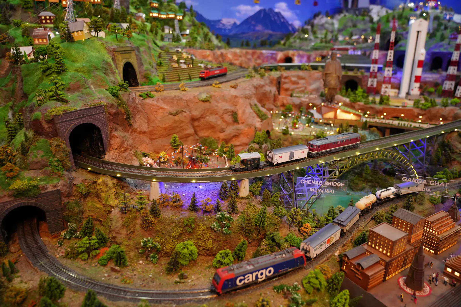 World Miniature
                                Model